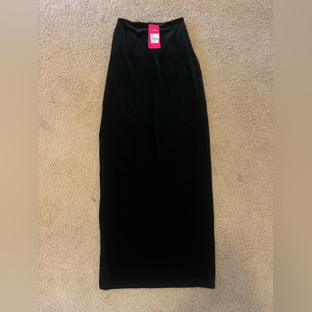 Commando Velvet Black Skirt